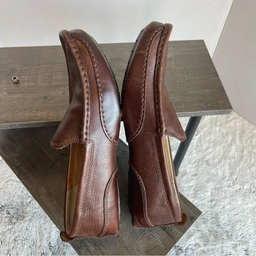 UGG Men’s Brown Leather Drivers Shoes Loafers 9